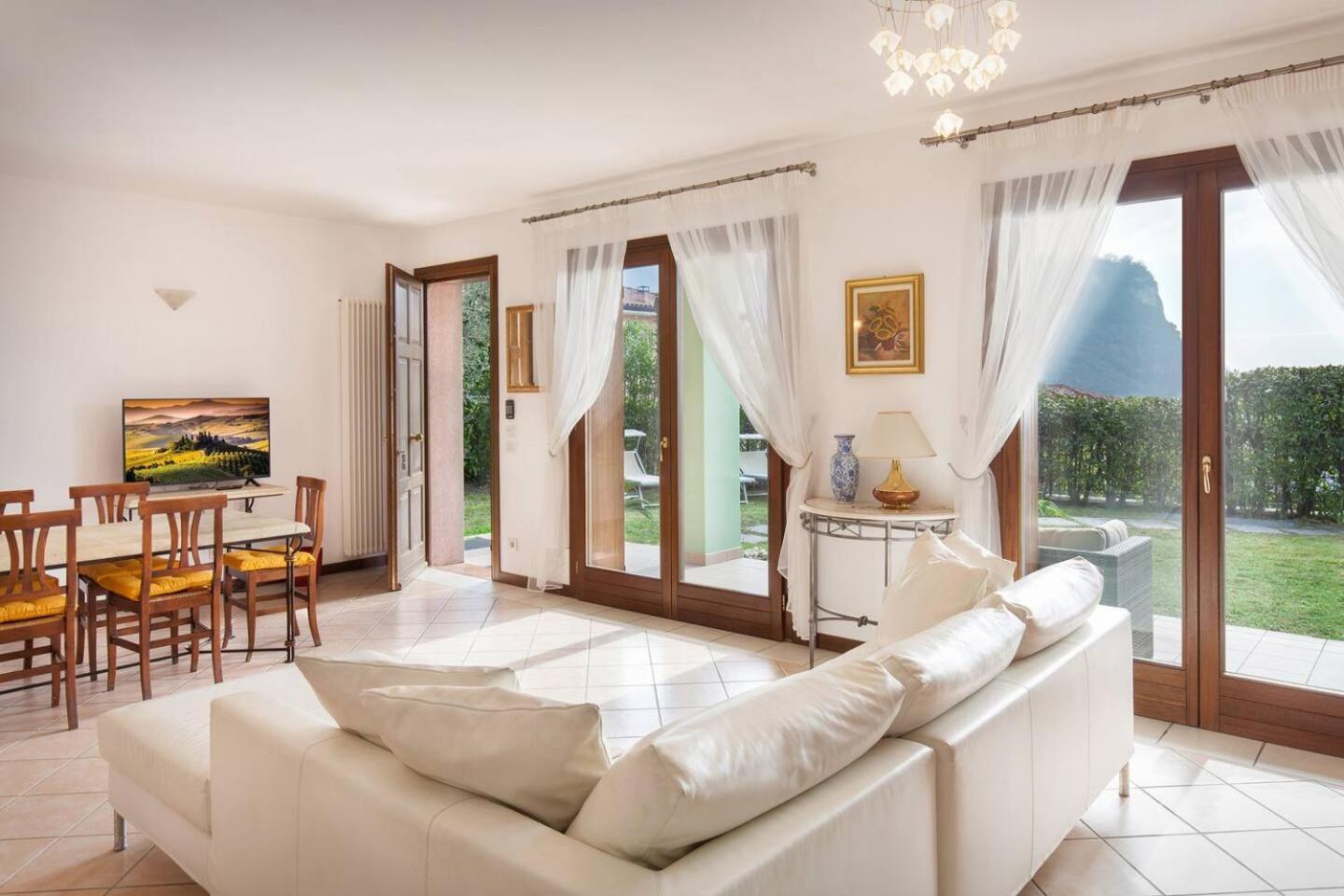 Regina Gardesana Villa Exterior foto